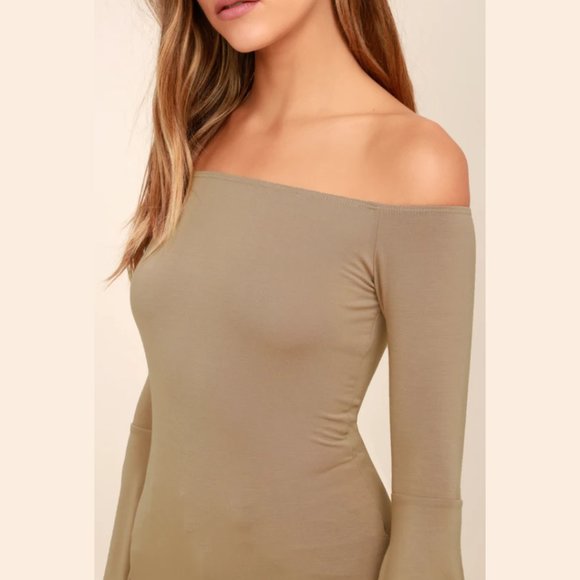 Lulus Flirt Factor Off The Shoulder Bell Sleeve Top Womens Size Large - Picture 2 of 6